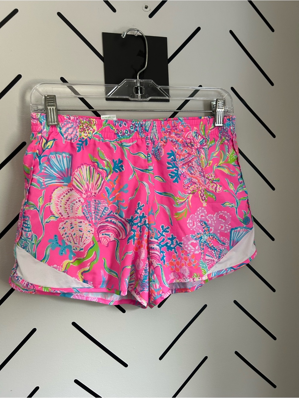 Lilly Pulitzer Ocean Trail athletic shorts 
 pink "Shell Me Something Good"